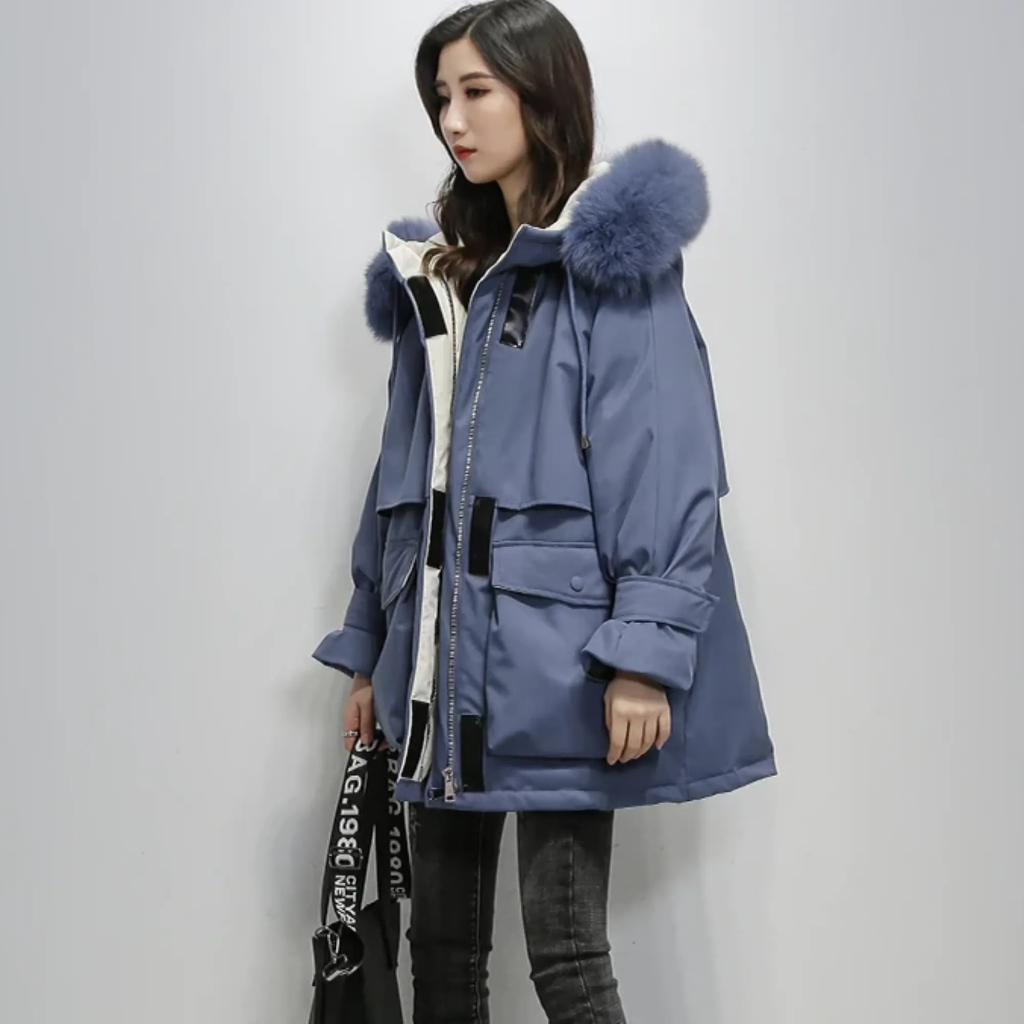 Women's Winter Polyester Hooded Warm Parka With Fox Fur
